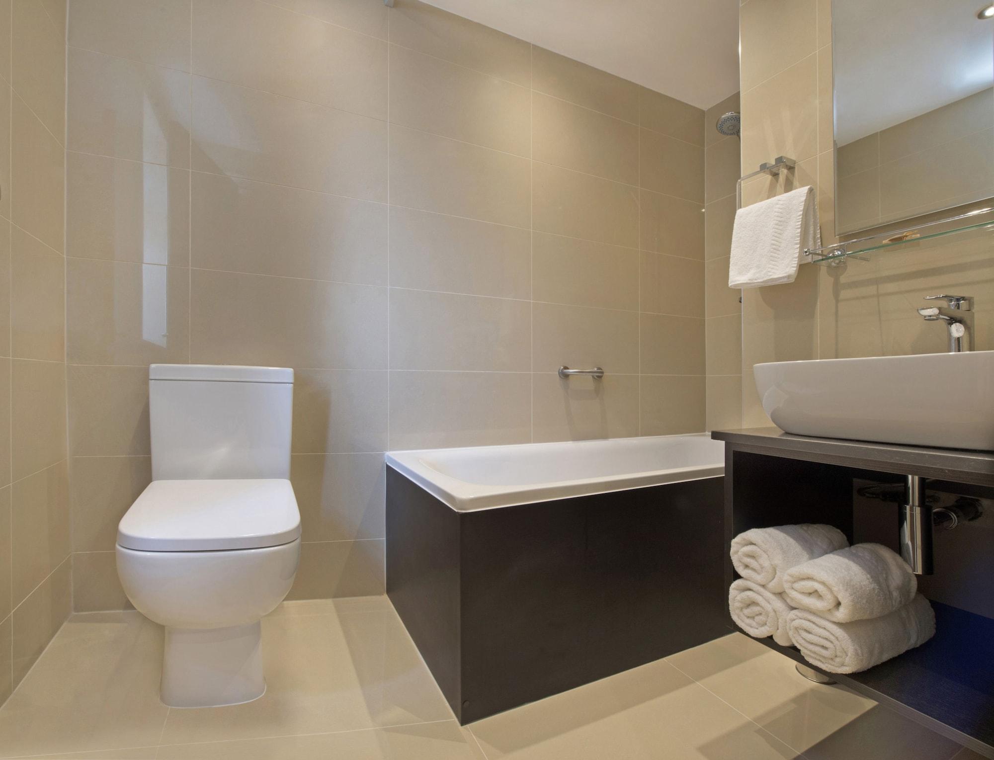 Отель Oyo Townhouse 30 Sussex Hotel, Paddington