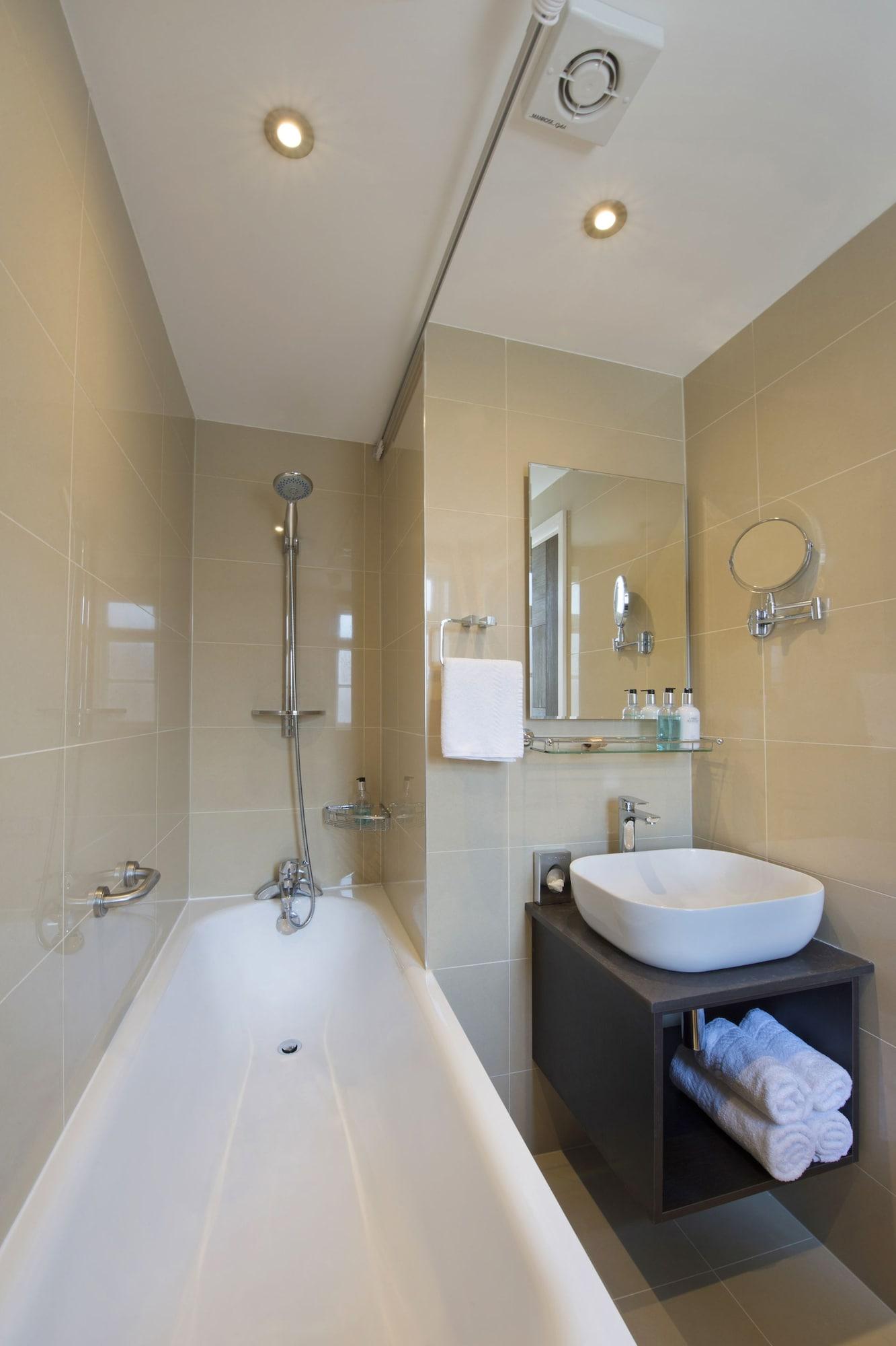 Oyo Townhouse 30 Sussex Hotel, Paddington Лондон
